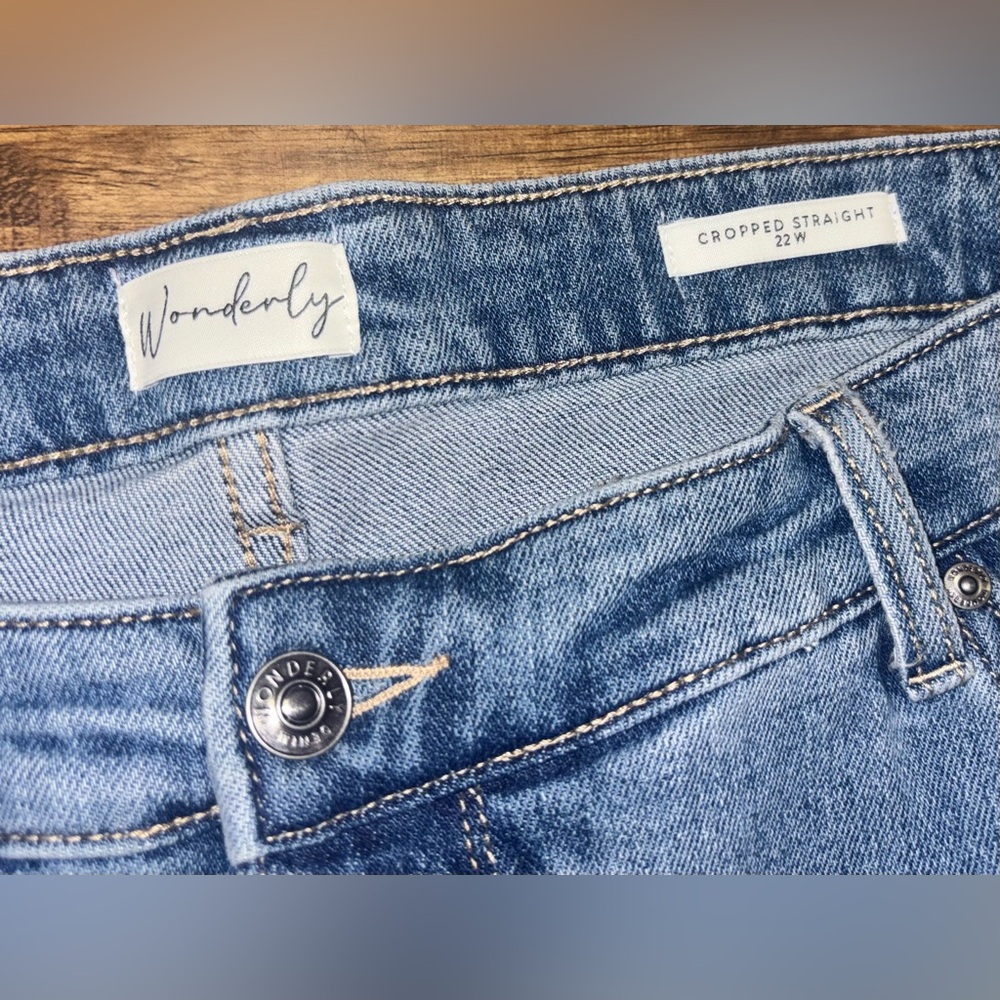 Wonderly Cropped Straight Jeans Size 22W - Picture 2 of 11
